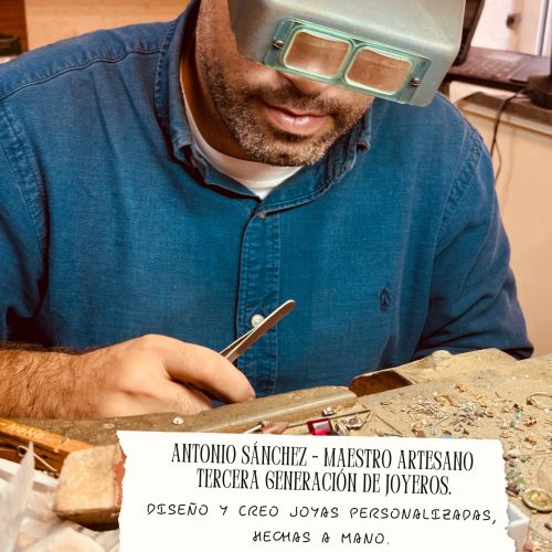 Diseñamos alianzas y anillos de compromiso únicos, pensados para contar tu historia de amor - 1